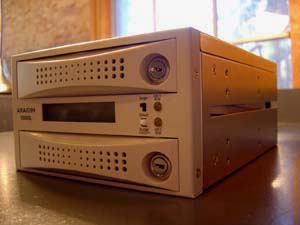 Hot-Swap RAID Hard drives (Front).